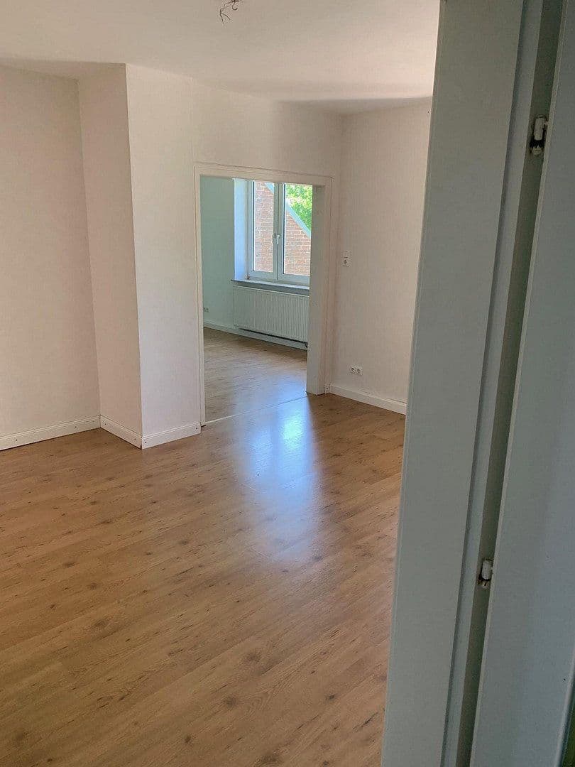Prodej bytu 4+1 101 m², von-Thünen-Straße 32, Oldenburg, Dolní Sasko Prodej bytu 4+1 101 m², von-Thünen-Straße 32, Oldenburg, Dolní Sasko