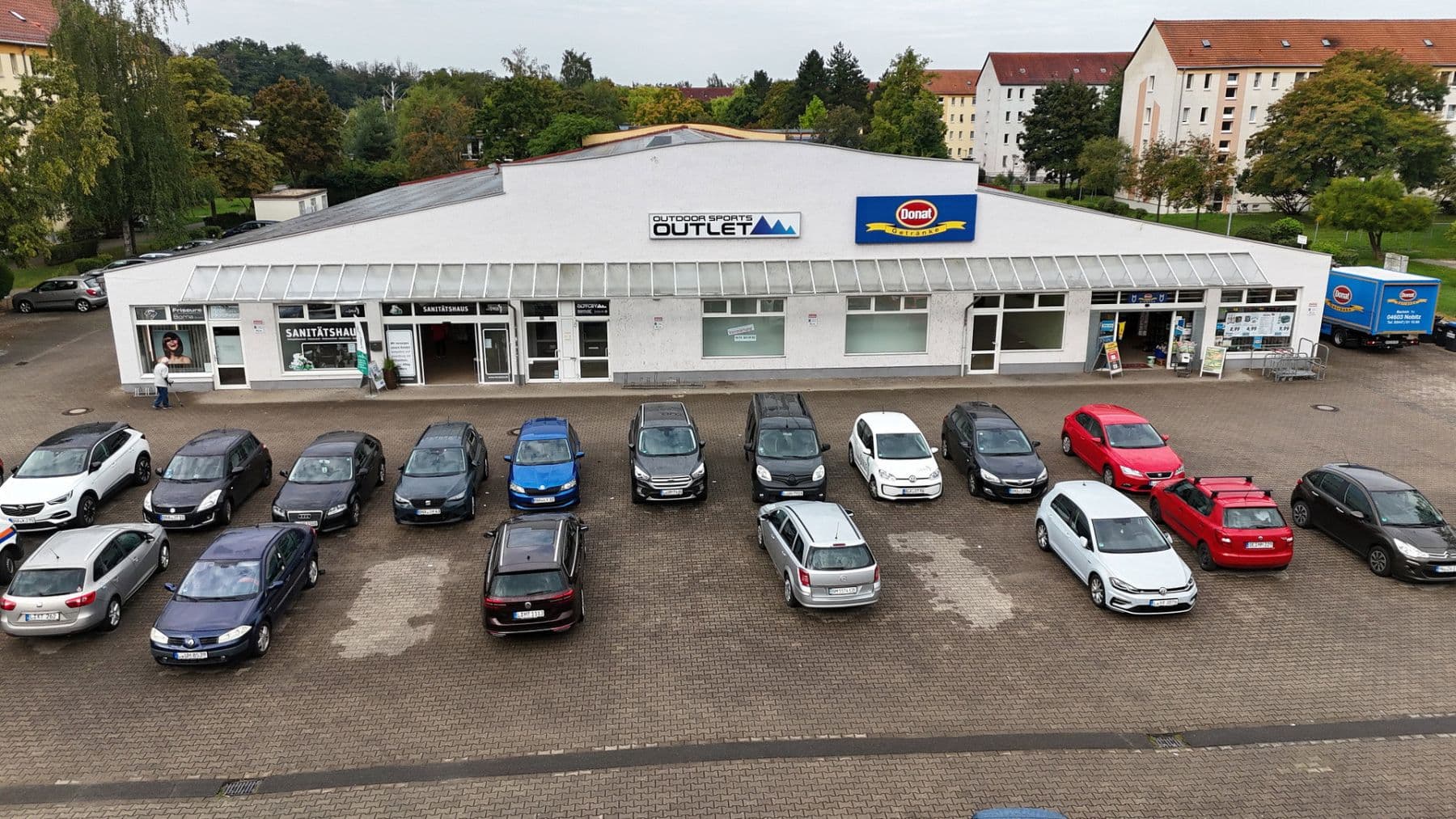 Pronájem nebytového prostoru 350 m², Gerhart-Hauptmann-Straße 2, Borna, Sasko Pronájem nebytového prostoru 350 m², Gerhart-Hauptmann-Straße 2, Borna, Sasko