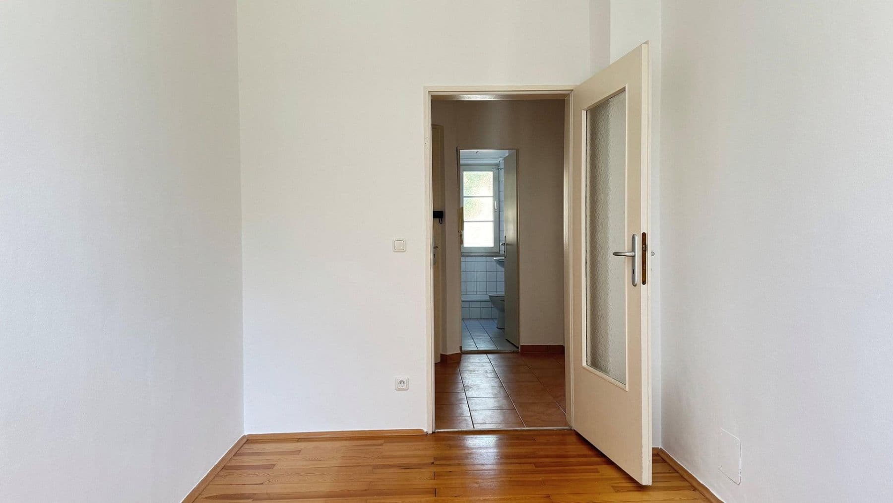 Pronájem bytu 2+1 47 m², Naupliastraße 29, München, Bavorsko Pronájem bytu 2+1 47 m², Naupliastraße 29, München, Bavorsko