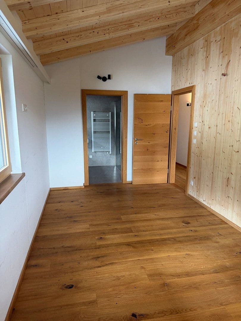 Pronájem bytu 3+1 82 m², Bahnhofstraße 12, Bramberg am Wildkogel, Salcbursko Pronájem bytu 3+1 82 m², Bahnhofstraße 12, Bramberg am Wildkogel, Salcbursko