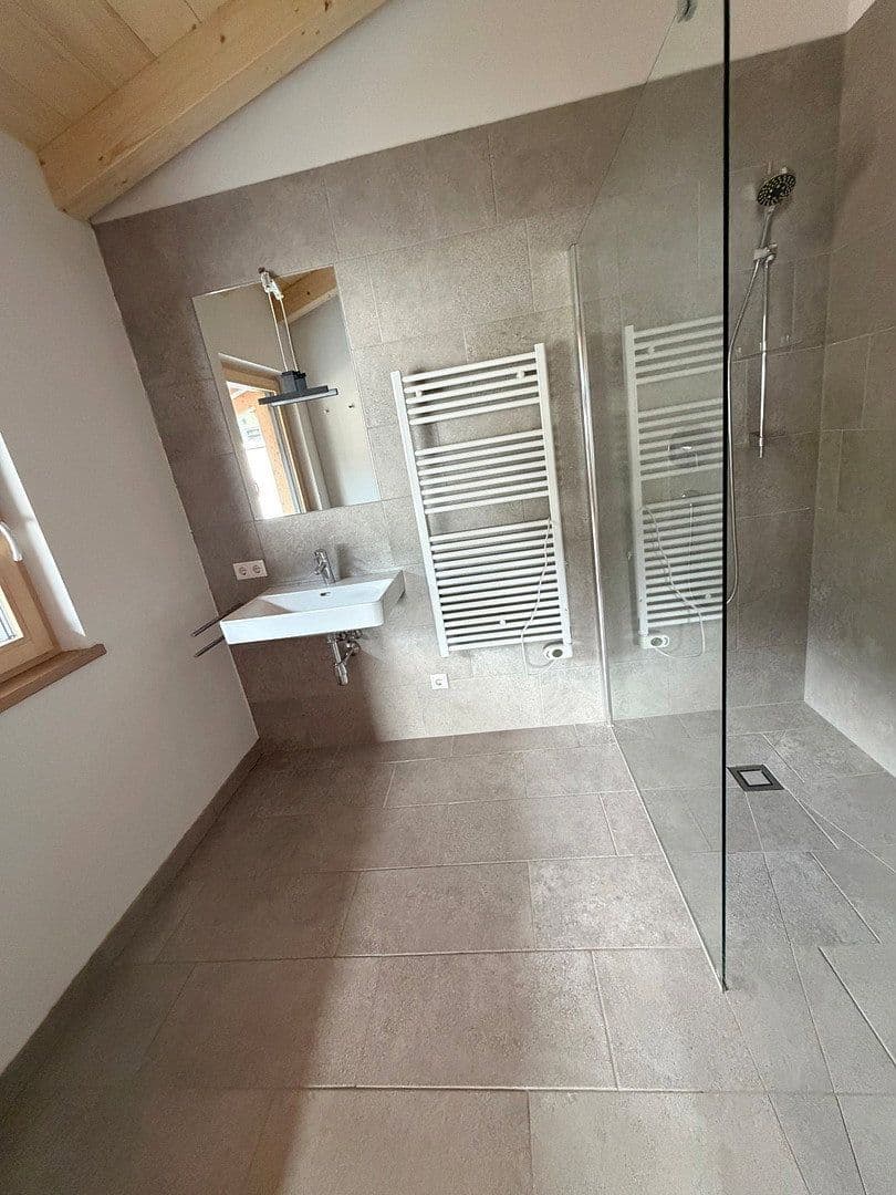 Pronájem bytu 3+1 82 m², Bahnhofstraße 12, Bramberg am Wildkogel, Salcbursko Pronájem bytu 3+1 82 m², Bahnhofstraße 12, Bramberg am Wildkogel, Salcbursko