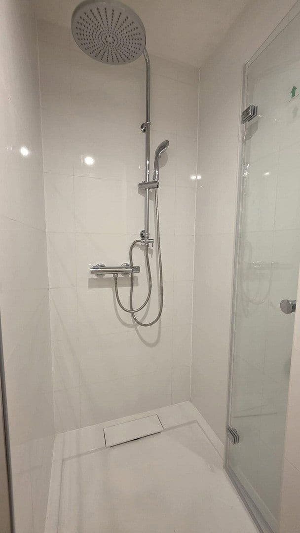 Prodej domu 107 m², pozemek 365 m², Sandhausen, Bádensko-Württembersko Prodej domu 107 m², pozemek 365 m², Sandhausen, Bádensko-Württembersko