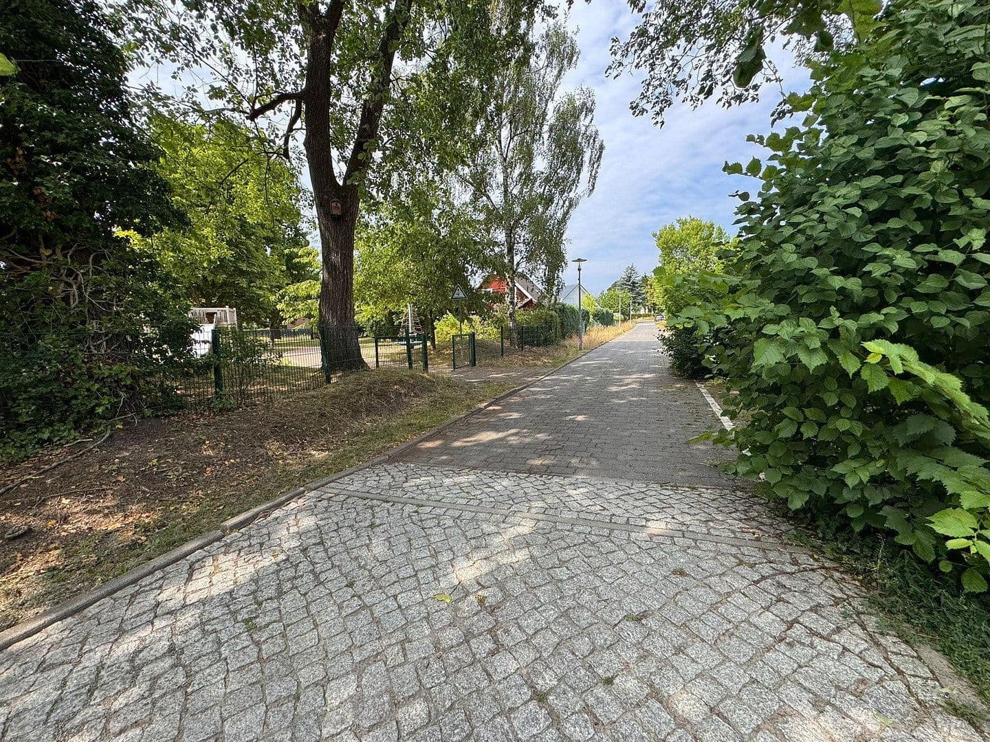 Prodej pozemku 550 m², Berlin, Berlín Prodej pozemku 550 m², Berlin, Berlín