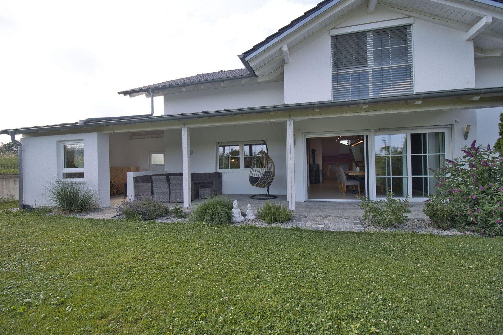 Prodej domu 440 m², pozemek 1.757 m², Neumarkt-Sankt Veit, Bavorsko Prodej domu 440 m², pozemek 1.757 m², Neumarkt-Sankt Veit, Bavorsko