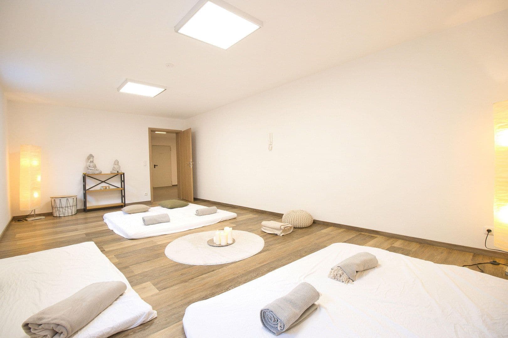 Prodej domu 440 m², pozemek 1.757 m², Neumarkt-Sankt Veit, Bavorsko Prodej domu 440 m², pozemek 1.757 m², Neumarkt-Sankt Veit, Bavorsko
