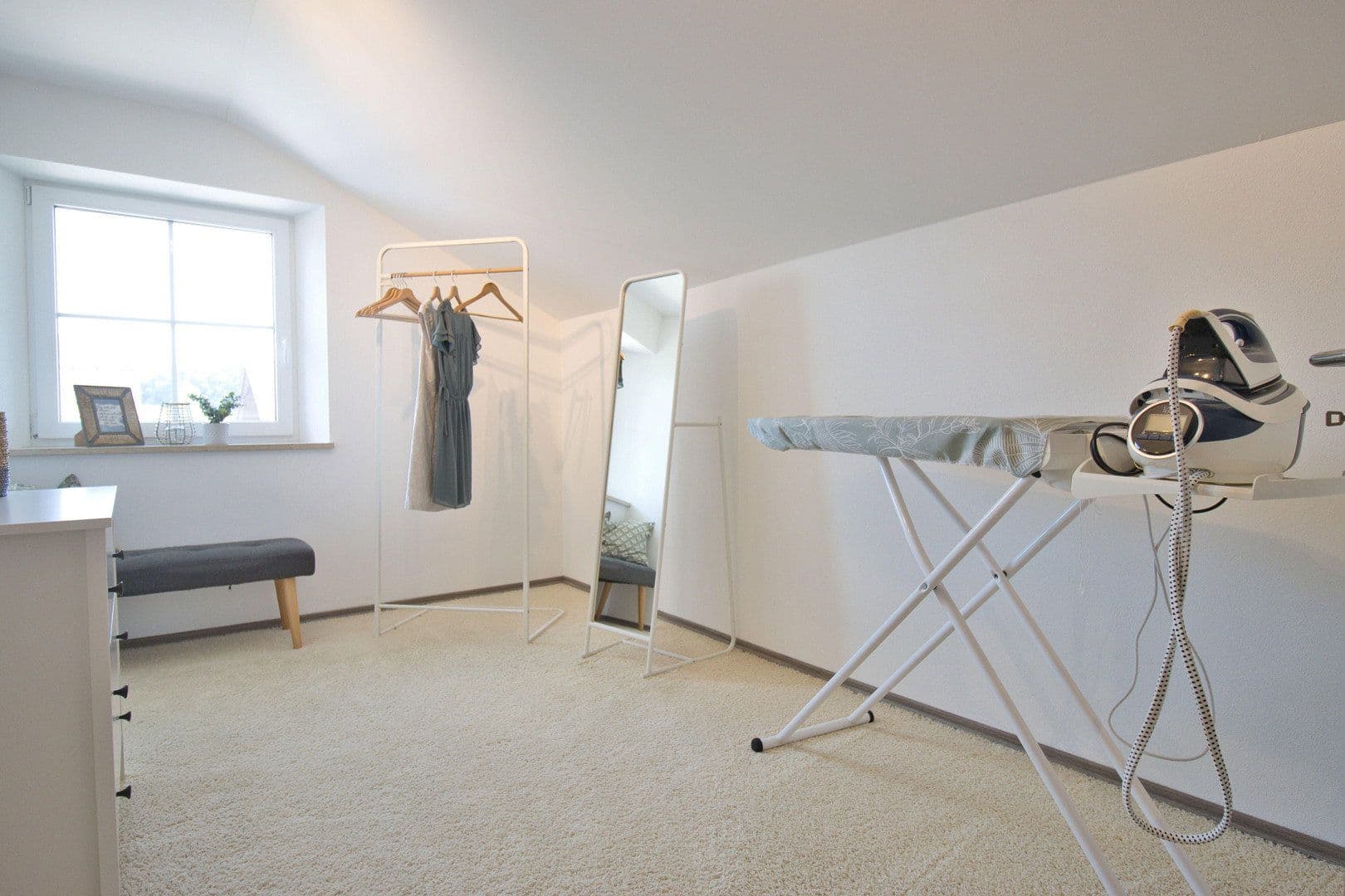 Prodej domu 440 m², pozemek 1.757 m², Neumarkt-Sankt Veit, Bavorsko Prodej domu 440 m², pozemek 1.757 m², Neumarkt-Sankt Veit, Bavorsko