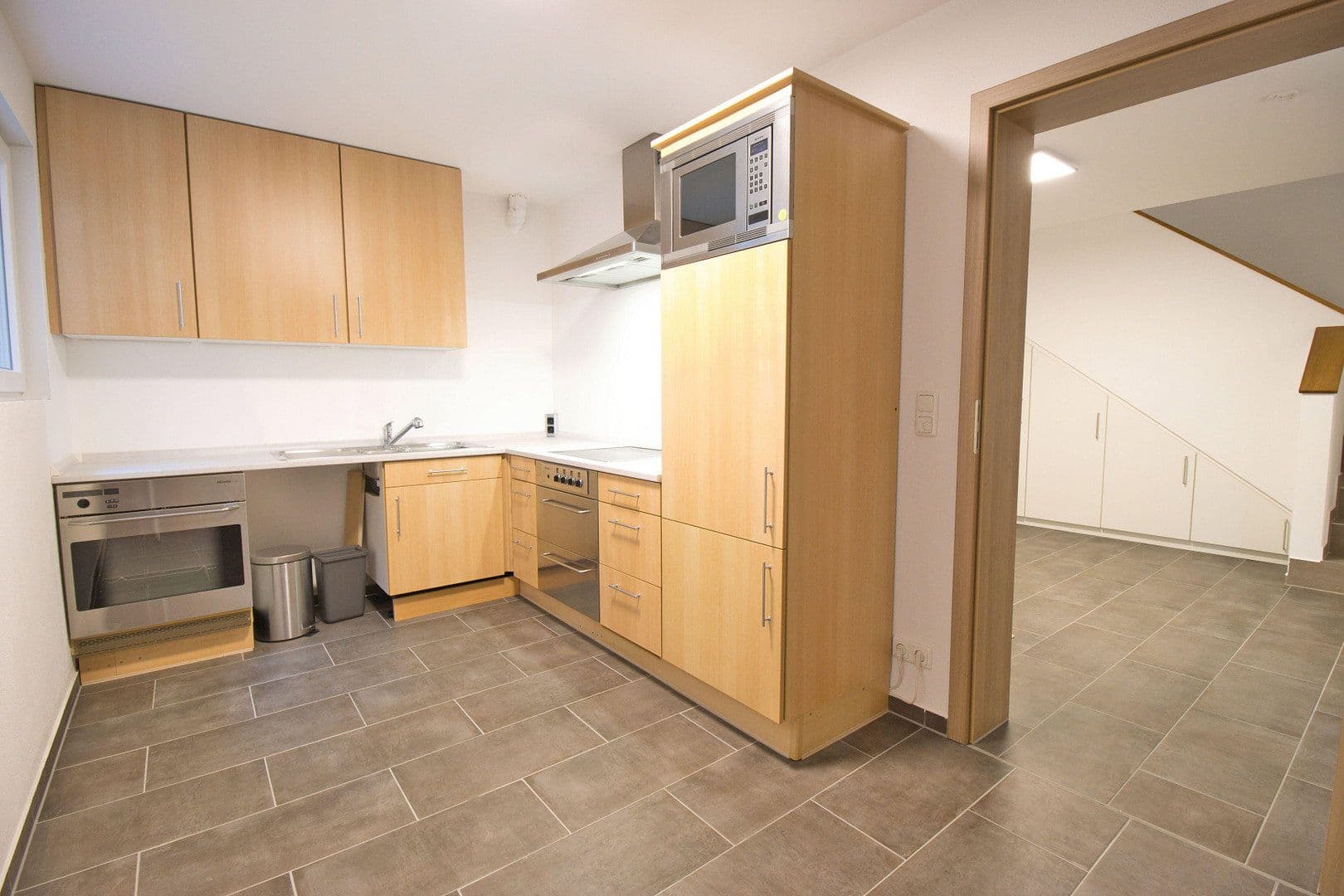 Prodej domu 440 m², pozemek 1.757 m², Neumarkt-Sankt Veit, Bavorsko Prodej domu 440 m², pozemek 1.757 m², Neumarkt-Sankt Veit, Bavorsko