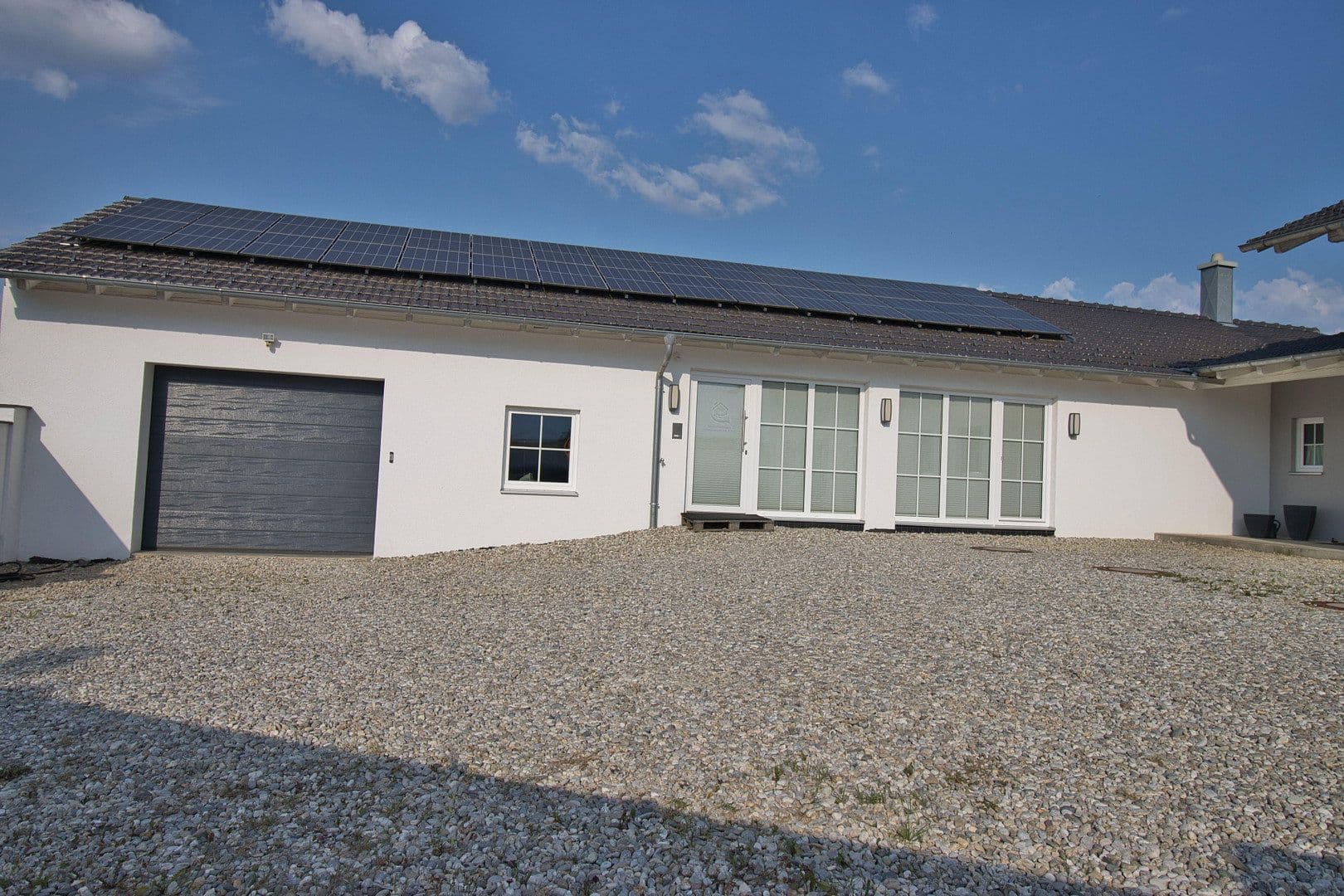 Prodej domu 440 m², pozemek 1.757 m², Neumarkt-Sankt Veit, Bavorsko Prodej domu 440 m², pozemek 1.757 m², Neumarkt-Sankt Veit, Bavorsko