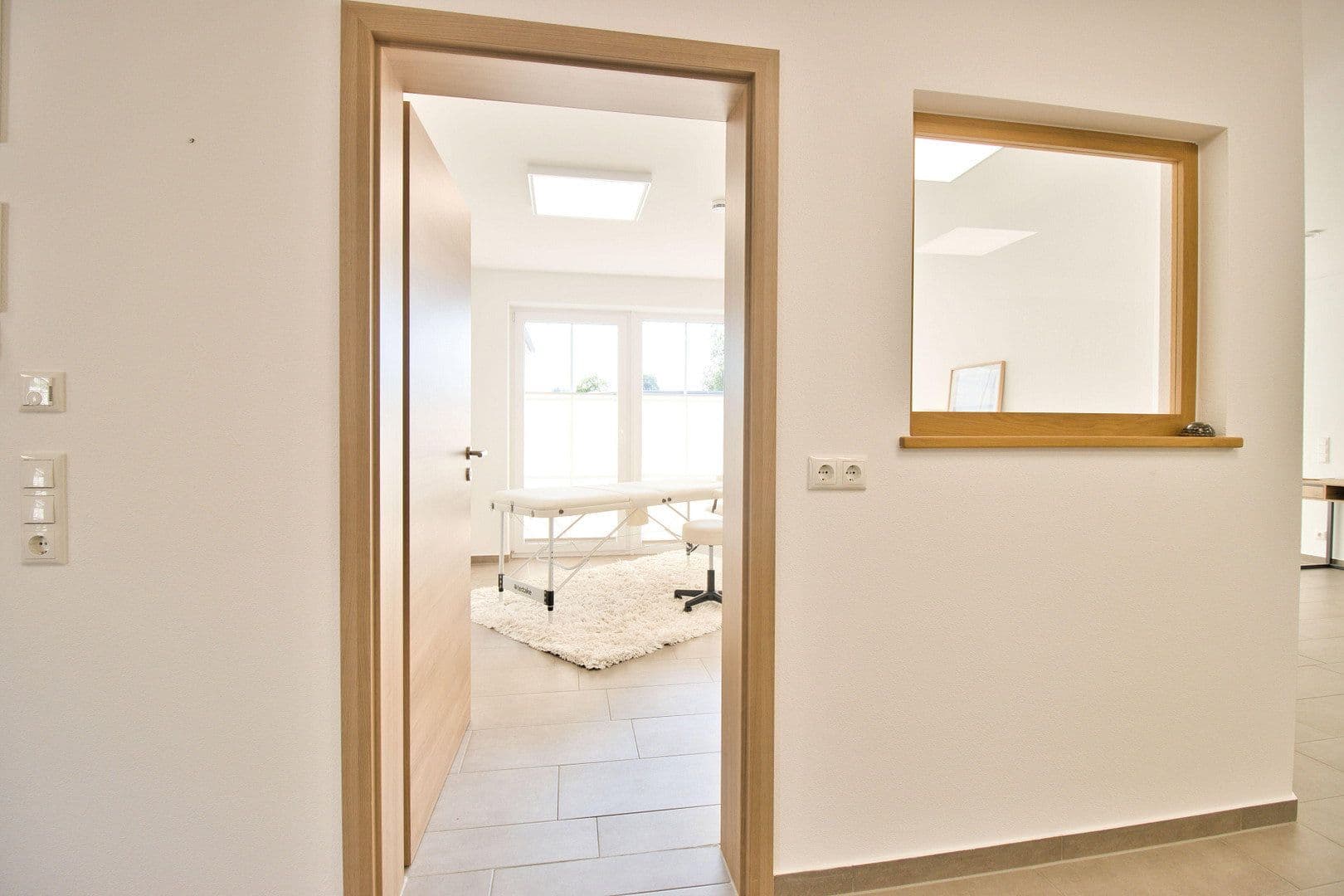 Prodej domu 440 m², pozemek 1.757 m², Neumarkt-Sankt Veit, Bavorsko Prodej domu 440 m², pozemek 1.757 m², Neumarkt-Sankt Veit, Bavorsko