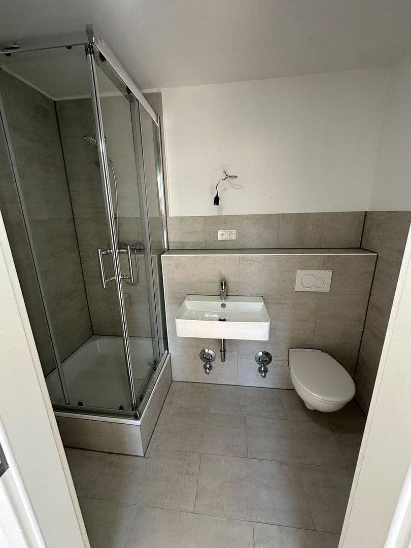 Pronájem bytu 2+1 40 m², Naheweinstrasse 66, Laubenheim, Porýní-Falc Pronájem bytu 2+1 40 m², Naheweinstrasse 66, Laubenheim, Porýní-Falc