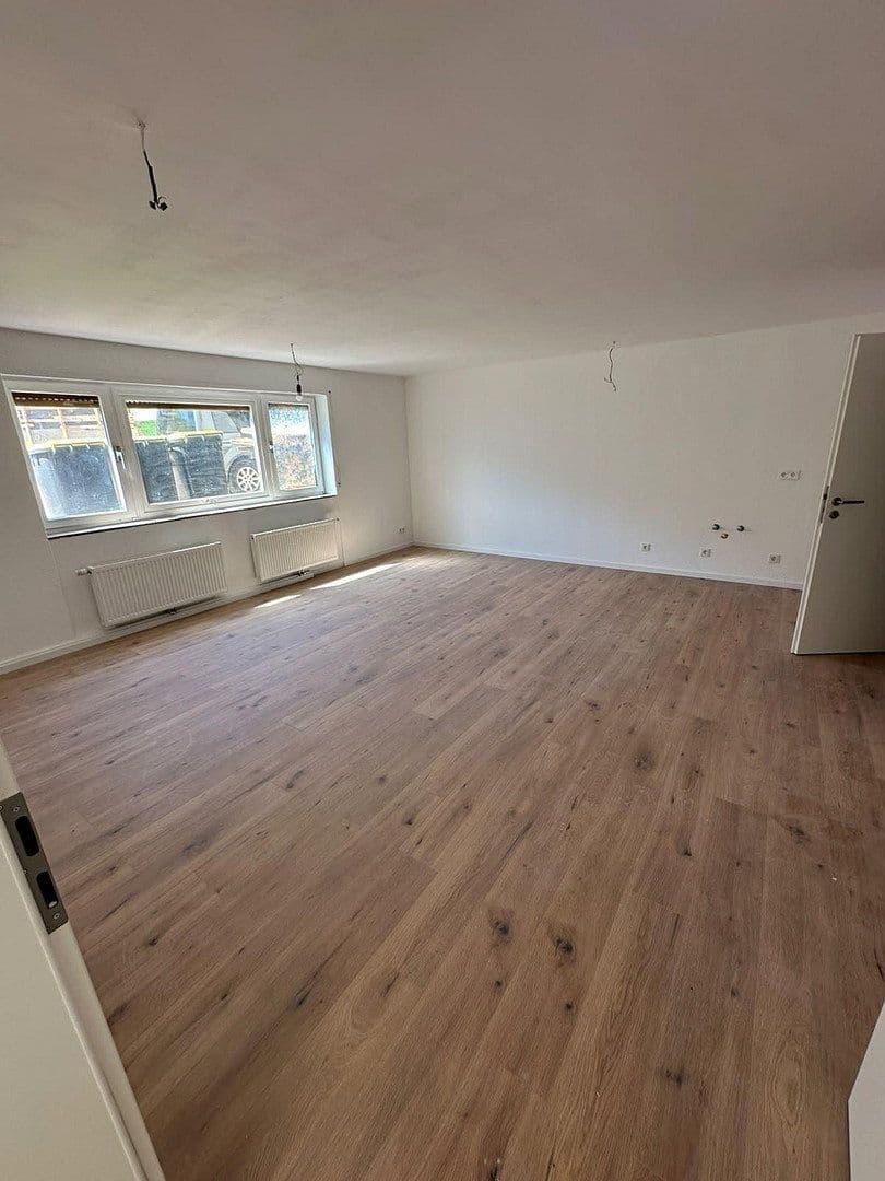 Pronájem bytu 2+1 40 m², Naheweinstrasse 66, Laubenheim, Porýní-Falc Pronájem bytu 2+1 40 m², Naheweinstrasse 66, Laubenheim, Porýní-Falc