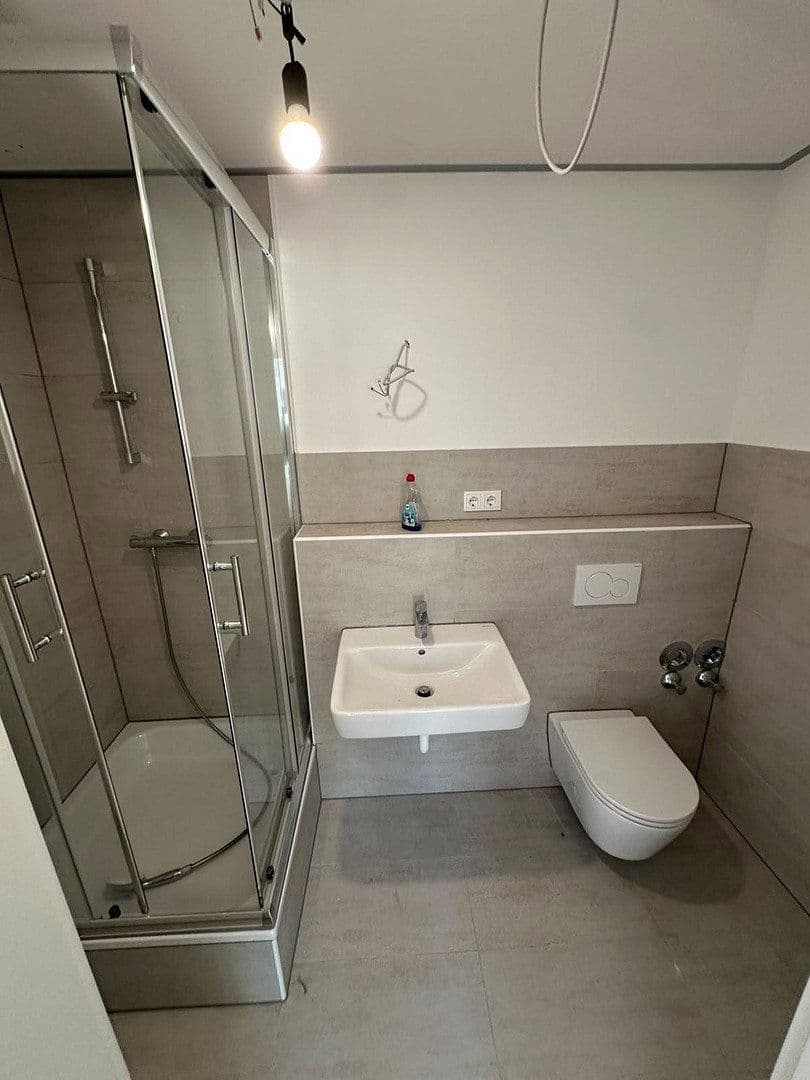 Pronájem bytu 2+1 40 m², Naheweinstrasse 66, Laubenheim, Porýní-Falc Pronájem bytu 2+1 40 m², Naheweinstrasse 66, Laubenheim, Porýní-Falc