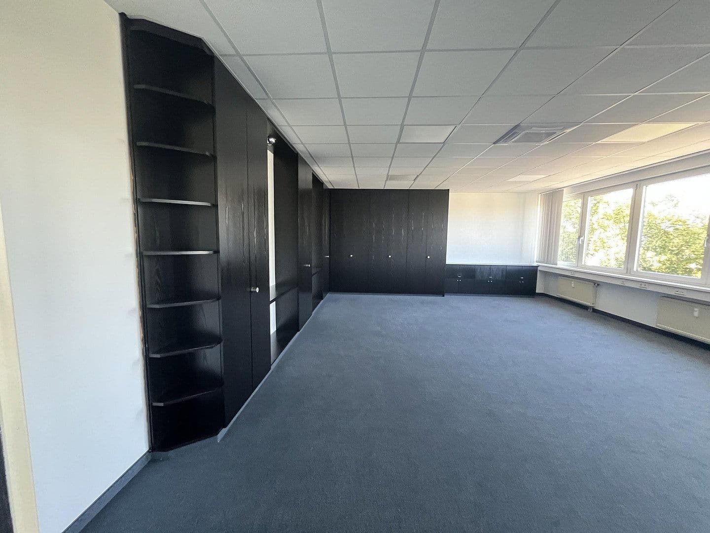 Pronájem kanceláře 28 m², Fellbach, Bádensko-Württembersko Pronájem kanceláře 28 m², Fellbach, Bádensko-Württembersko
