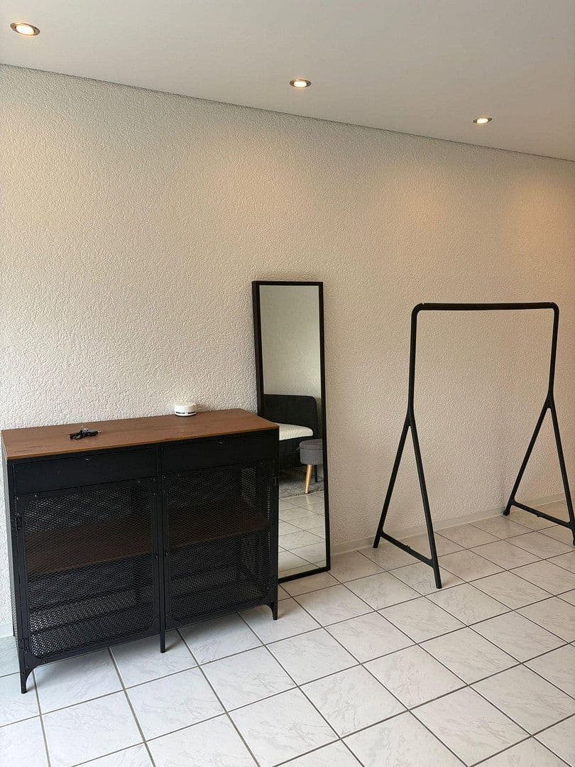 Pronájem bytu 1+1 38 m², Augrund 4, Sinsheim, Bádensko-Württembersko Pronájem bytu 1+1 38 m², Augrund 4, Sinsheim, Bádensko-Württembersko