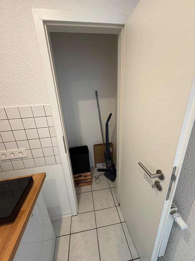 Pronájem bytu 1+1 38 m², Augrund 4, Sinsheim, Bádensko-Württembersko Pronájem bytu 1+1 38 m², Augrund 4, Sinsheim, Bádensko-Württembersko