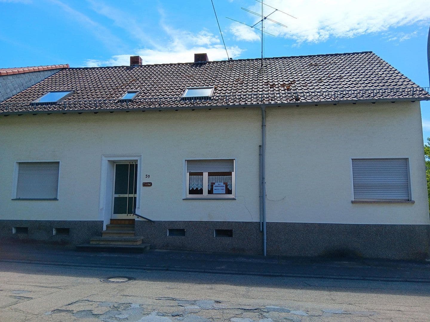 Prodej domu 170 m², pozemek 463 m², Hauptstraße 59, Lambsborn, Porýní-Falc Prodej domu 170 m², pozemek 463 m², Hauptstraße 59, Lambsborn, Porýní-Falc