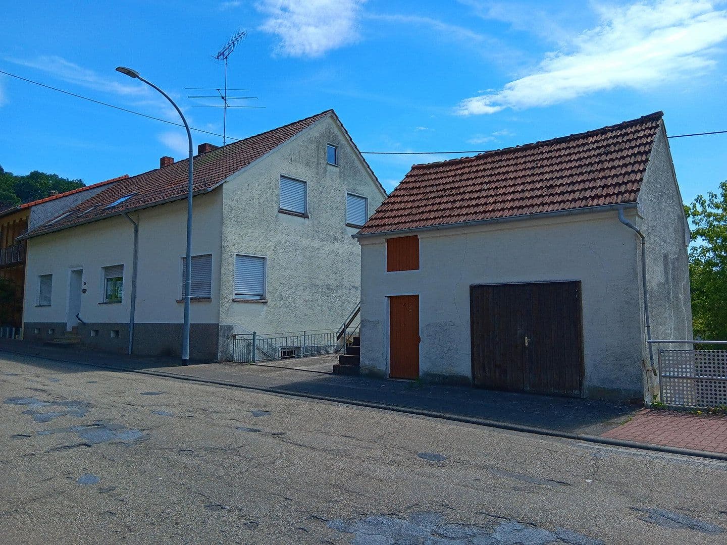 Prodej domu 170 m², pozemek 463 m², Hauptstraße 59, Lambsborn, Porýní-Falc Prodej domu 170 m², pozemek 463 m², Hauptstraße 59, Lambsborn, Porýní-Falc
