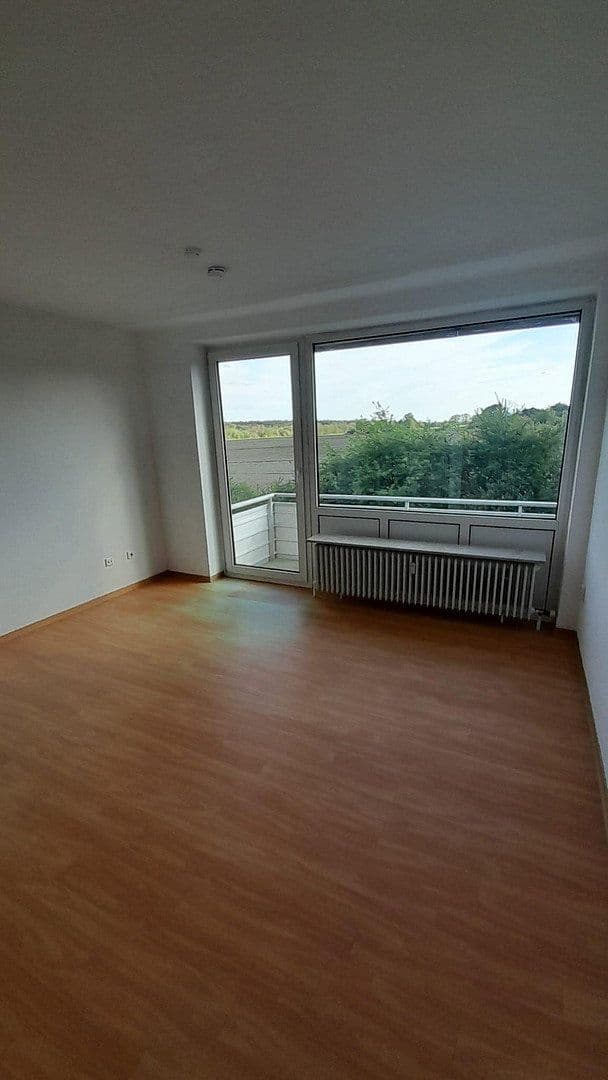 Pronájem bytu 2+1 42 m², Bahnhofstraße 18, Rosengarten, Dolní Sasko Pronájem bytu 2+1 42 m², Bahnhofstraße 18, Rosengarten, Dolní Sasko
