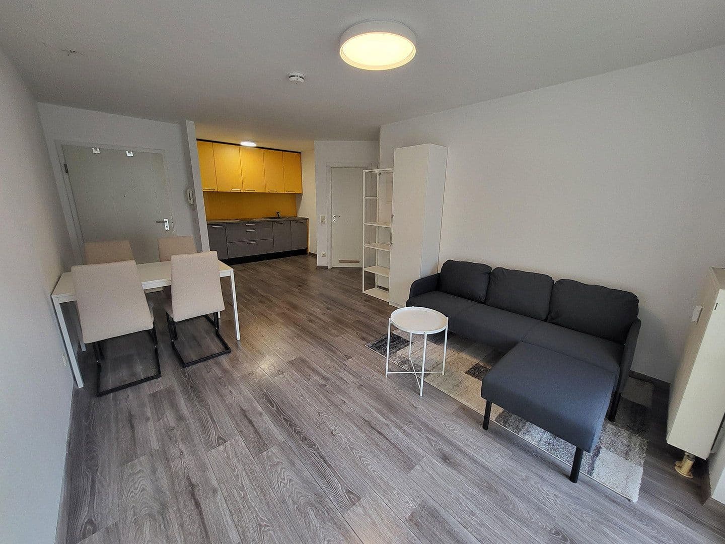 Pronájem bytu 2+1 42 m², Berliner Straße 16, Leipzig, Sasko Pronájem bytu 2+1 42 m², Berliner Straße 16, Leipzig, Sasko