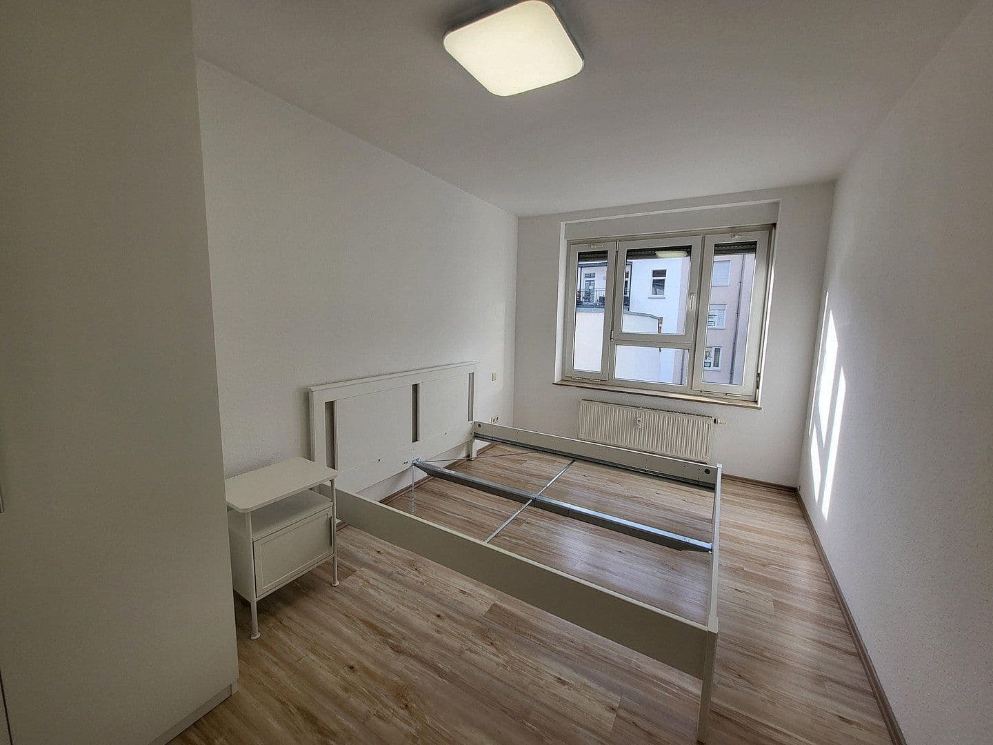Pronájem bytu 2+1 42 m², Berliner Straße 16, Leipzig, Sasko Pronájem bytu 2+1 42 m², Berliner Straße 16, Leipzig, Sasko
