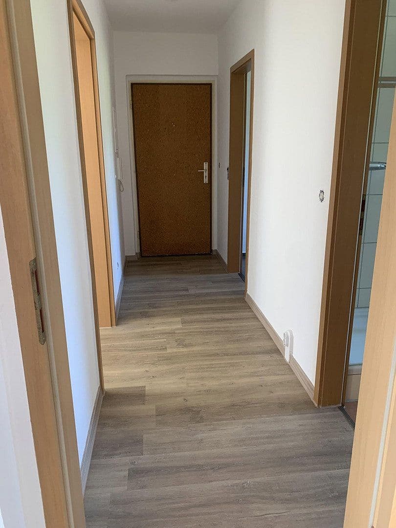 Pronájem bytu 3+1 67 m², Mergendorfer Weg 42, Riesa, Sasko Pronájem bytu 3+1 67 m², Mergendorfer Weg 42, Riesa, Sasko