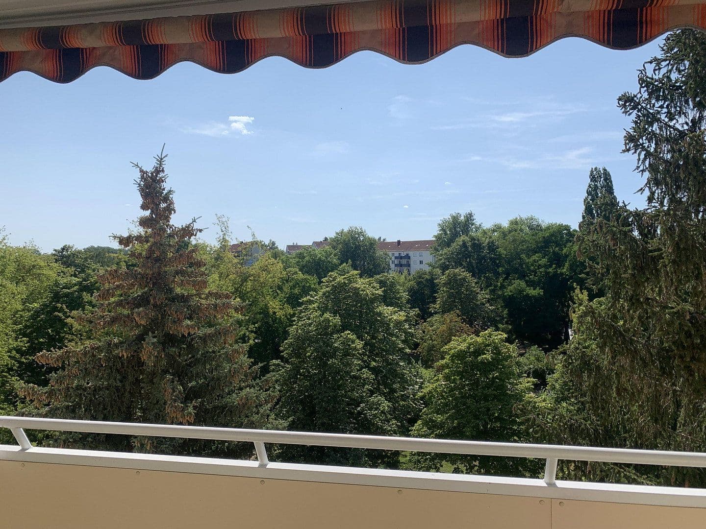 Pronájem bytu 3+1 67 m², Mergendorfer Weg 42, Riesa, Sasko Pronájem bytu 3+1 67 m², Mergendorfer Weg 42, Riesa, Sasko