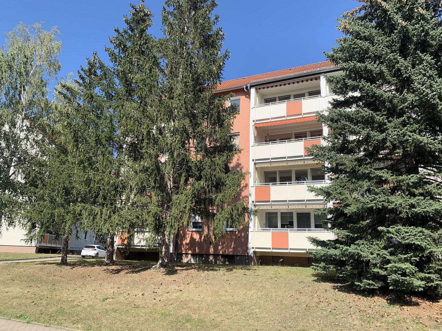 Pronájem bytu 3+1 67 m², Mergendorfer Weg 42, Riesa, Sasko Pronájem bytu 3+1 67 m², Mergendorfer Weg 42, Riesa, Sasko