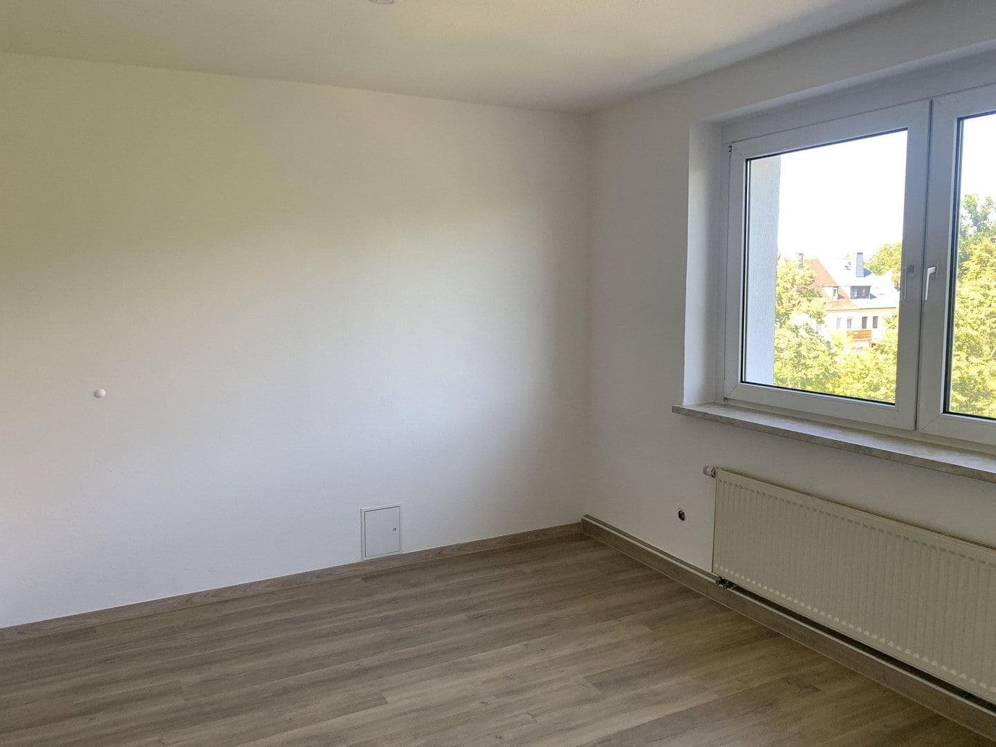 Pronájem bytu 3+1 67 m², Mergendorfer Weg 42, Riesa, Sasko Pronájem bytu 3+1 67 m², Mergendorfer Weg 42, Riesa, Sasko