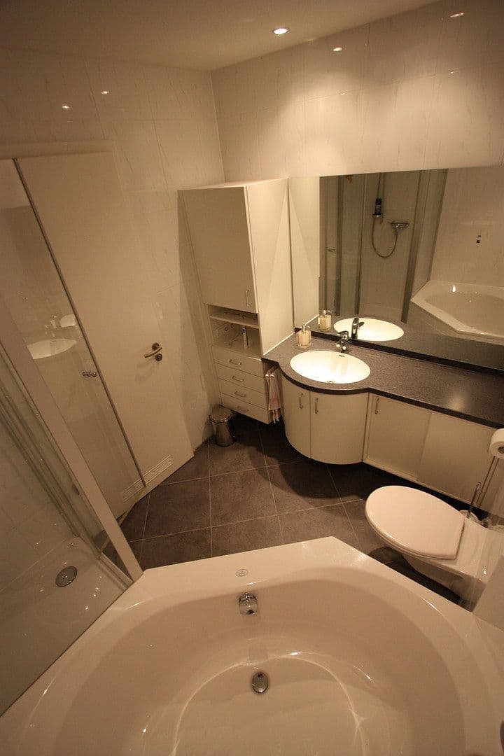 Pronájem bytu 2+1 68 m², Am Hangelstein 3, Bad Soden am Taunus, Hessen Pronájem bytu 2+1 68 m², Am Hangelstein 3, Bad Soden am Taunus, Hessen