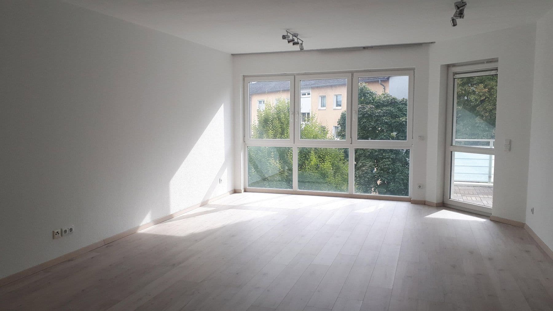 Pronájem bytu 2+1 68 m², Am Hangelstein 3, Bad Soden am Taunus, Hessen Pronájem bytu 2+1 68 m², Am Hangelstein 3, Bad Soden am Taunus, Hessen