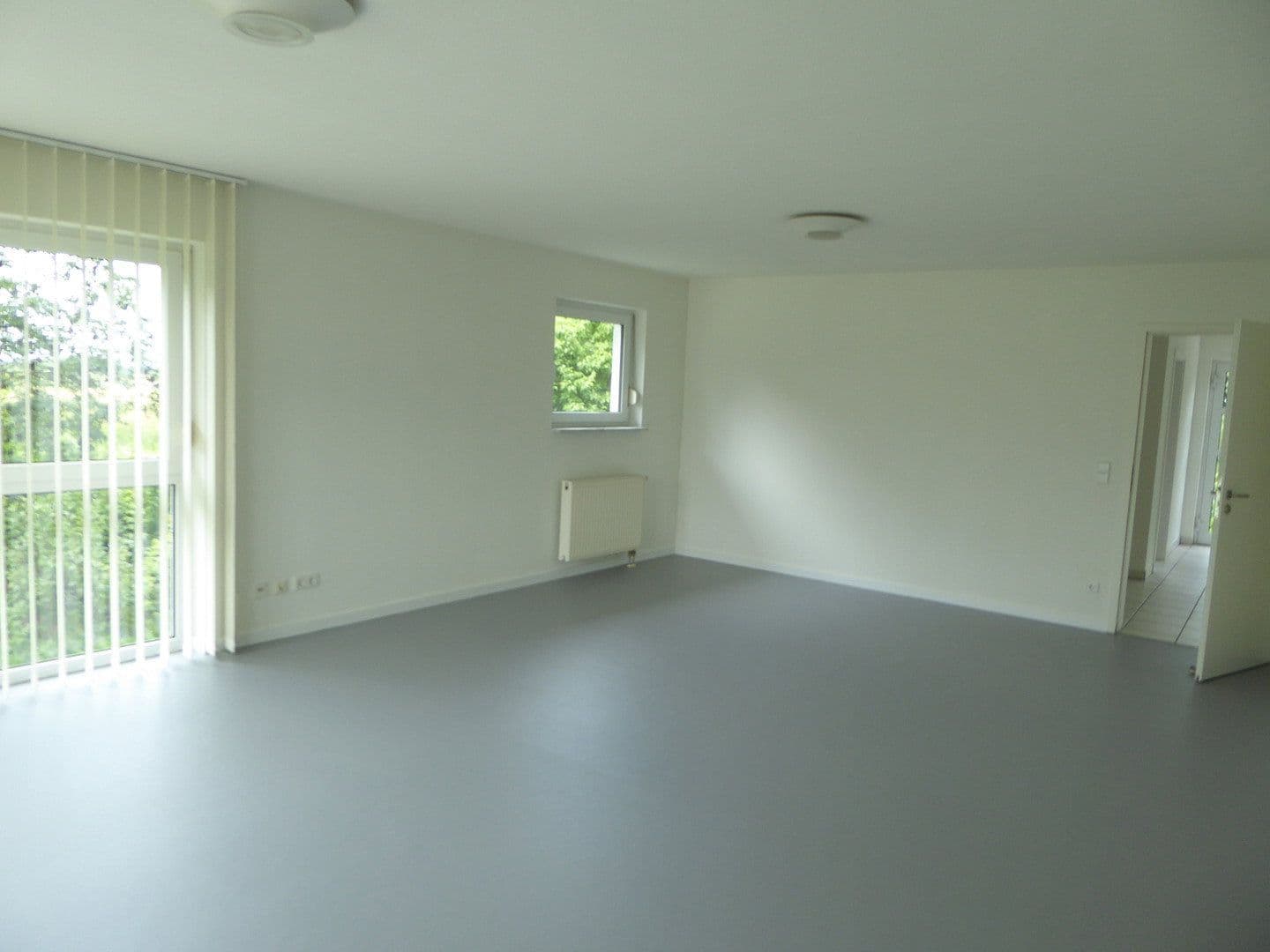 Pronájem kanceláře 215 m², Staufen im Breisgau, Bádensko-Württembersko Pronájem kanceláře 215 m², Staufen im Breisgau, Bádensko-Württembersko