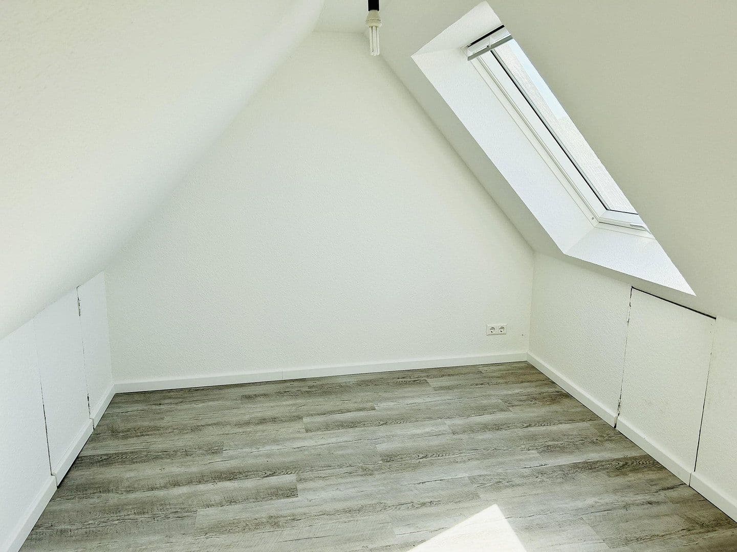 Prodej bytu 4+1 80 m², Hattersheim am Main, Hessen Prodej bytu 4+1 80 m², Hattersheim am Main, Hessen