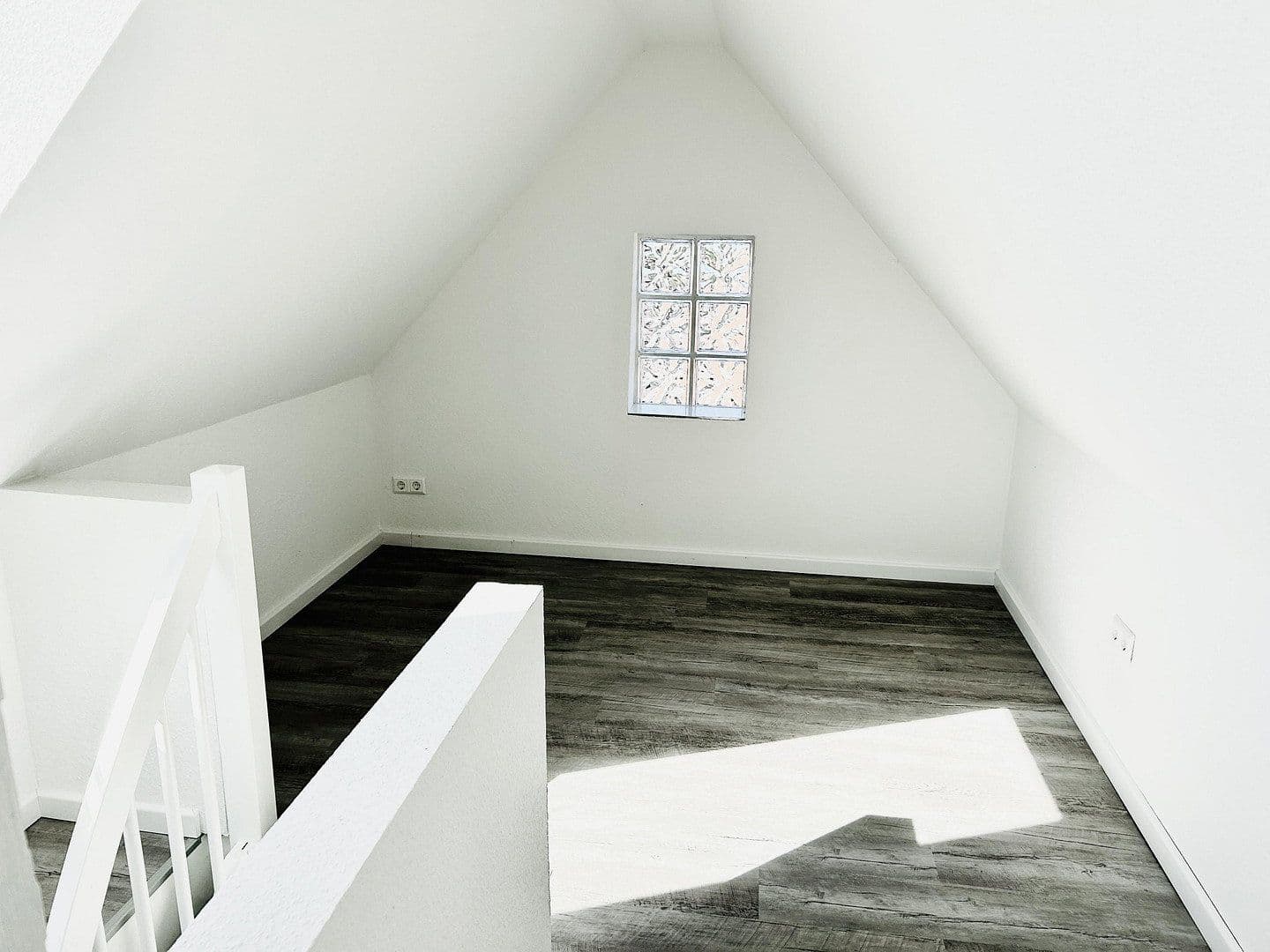 Prodej bytu 4+1 80 m², Hattersheim am Main, Hessen Prodej bytu 4+1 80 m², Hattersheim am Main, Hessen