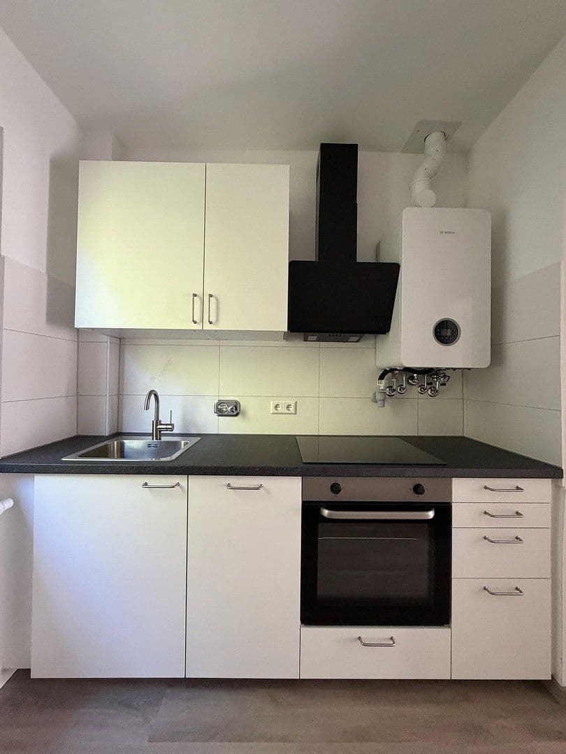 Pronájem bytu 2+1 36 m², Böblingerstr. 409, Stuttgart, Bádensko-Württembersko Pronájem bytu 2+1 36 m², Böblingerstr. 409, Stuttgart, Bádensko-Württembersko