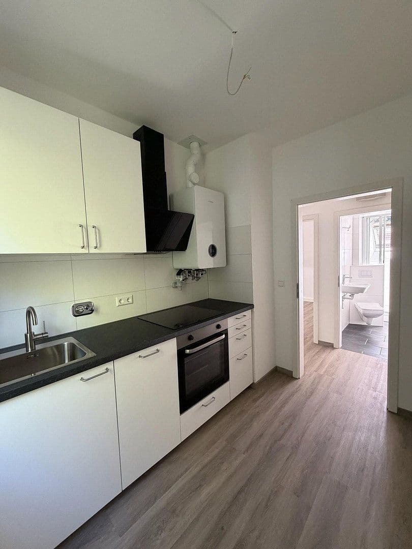 Pronájem bytu 2+1 36 m², Böblingerstr. 409, Stuttgart, Bádensko-Württembersko Pronájem bytu 2+1 36 m², Böblingerstr. 409, Stuttgart, Bádensko-Württembersko