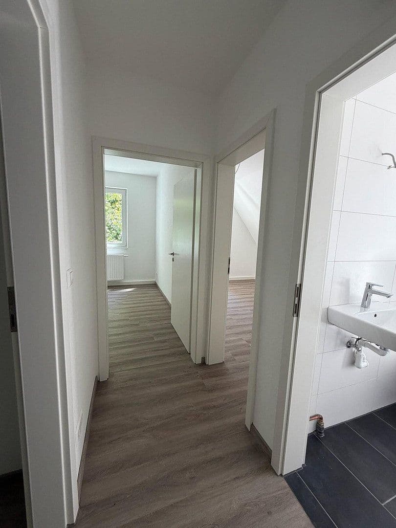 Pronájem bytu 2+1 36 m², Böblingerstr. 409, Stuttgart, Bádensko-Württembersko Pronájem bytu 2+1 36 m², Böblingerstr. 409, Stuttgart, Bádensko-Württembersko