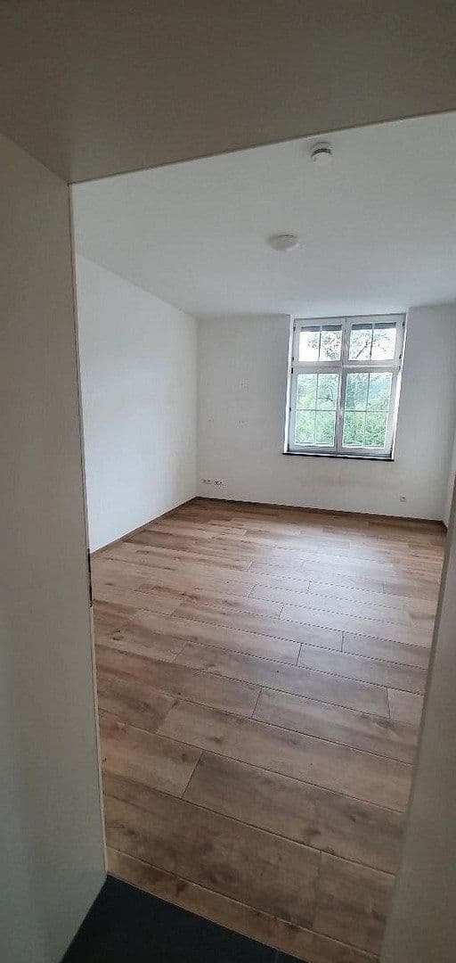 Pronájem bytu 3+1 93 m², Kraftwerkweg 3, Laufenburg (Baden), Bádensko-Württembersko Pronájem bytu 3+1 93 m², Kraftwerkweg 3, Laufenburg (Baden), Bádensko-Württembersko
