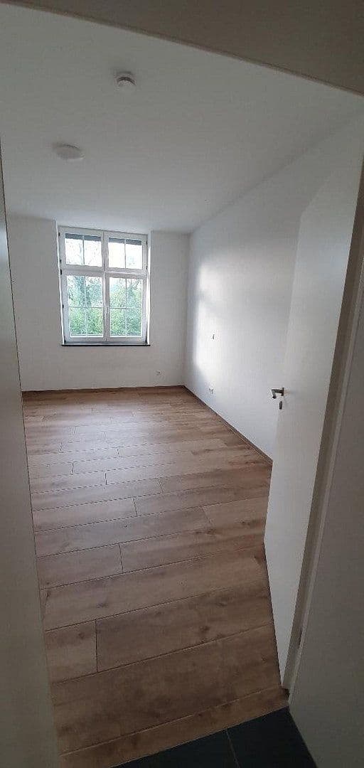 Pronájem bytu 3+1 93 m², Kraftwerkweg 3, Laufenburg (Baden), Bádensko-Württembersko Pronájem bytu 3+1 93 m², Kraftwerkweg 3, Laufenburg (Baden), Bádensko-Württembersko