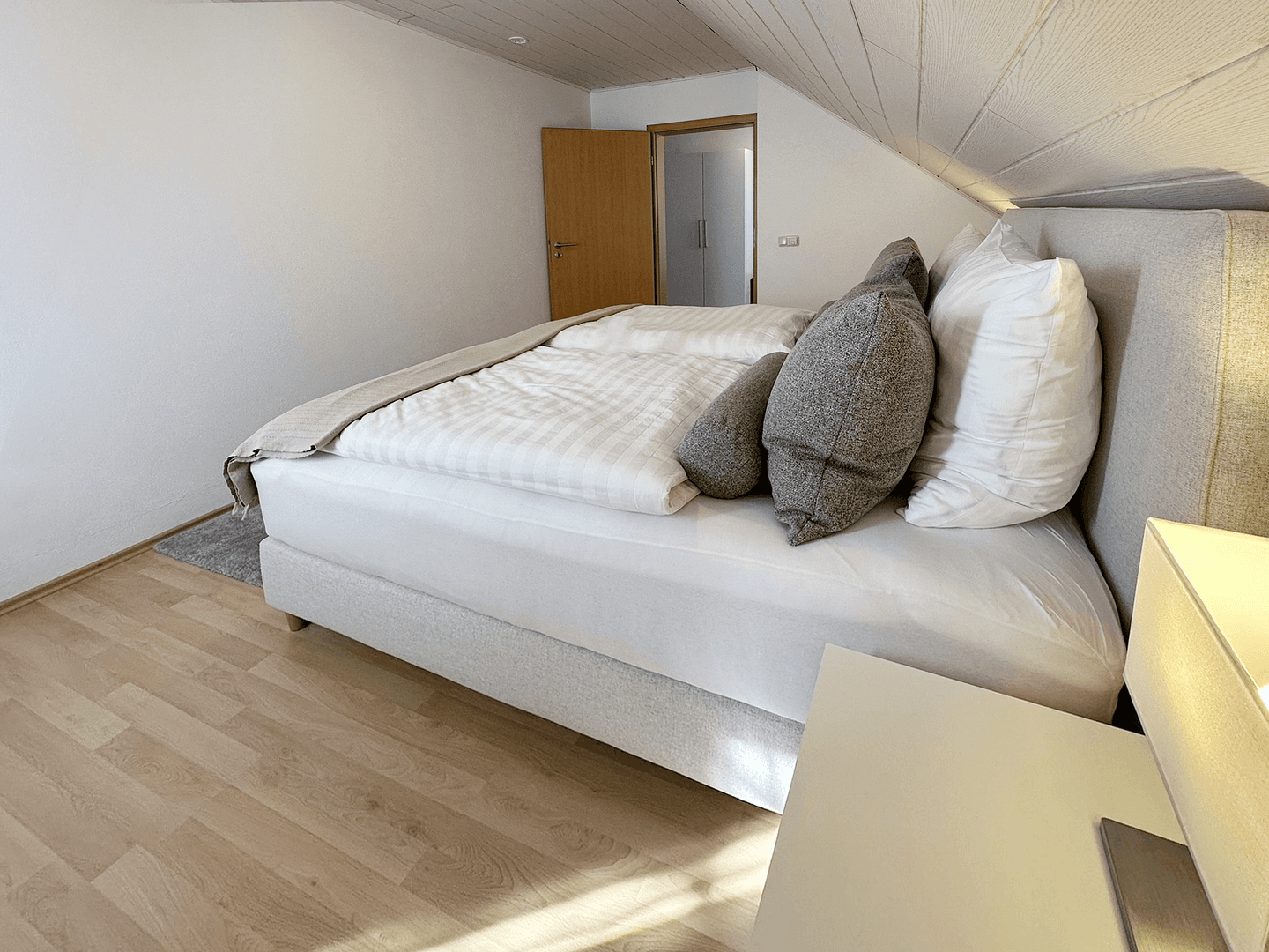 Pronájem bytu 2+1 57 m², Augsburg, Bavorsko Pronájem bytu 2+1 57 m², Augsburg, Bavorsko