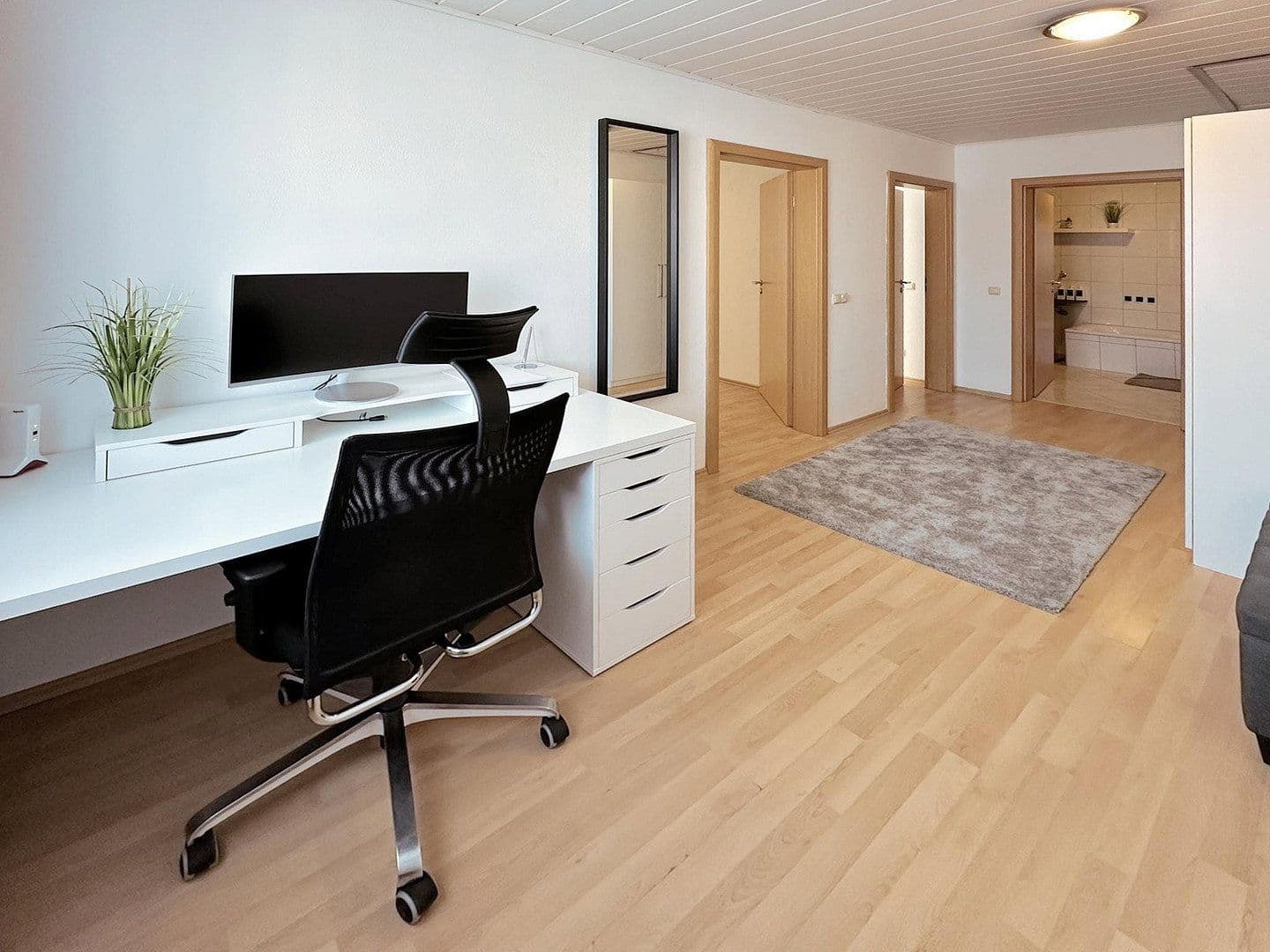 Pronájem bytu 2+1 57 m², Augsburg, Bavorsko Pronájem bytu 2+1 57 m², Augsburg, Bavorsko