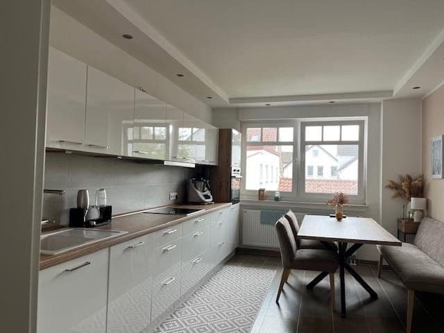 Pronájem bytu 3+1 90 m², Bielefeld, Severní Porýní-Vestfálsko Pronájem bytu 3+1 90 m², Bielefeld, Severní Porýní-Vestfálsko