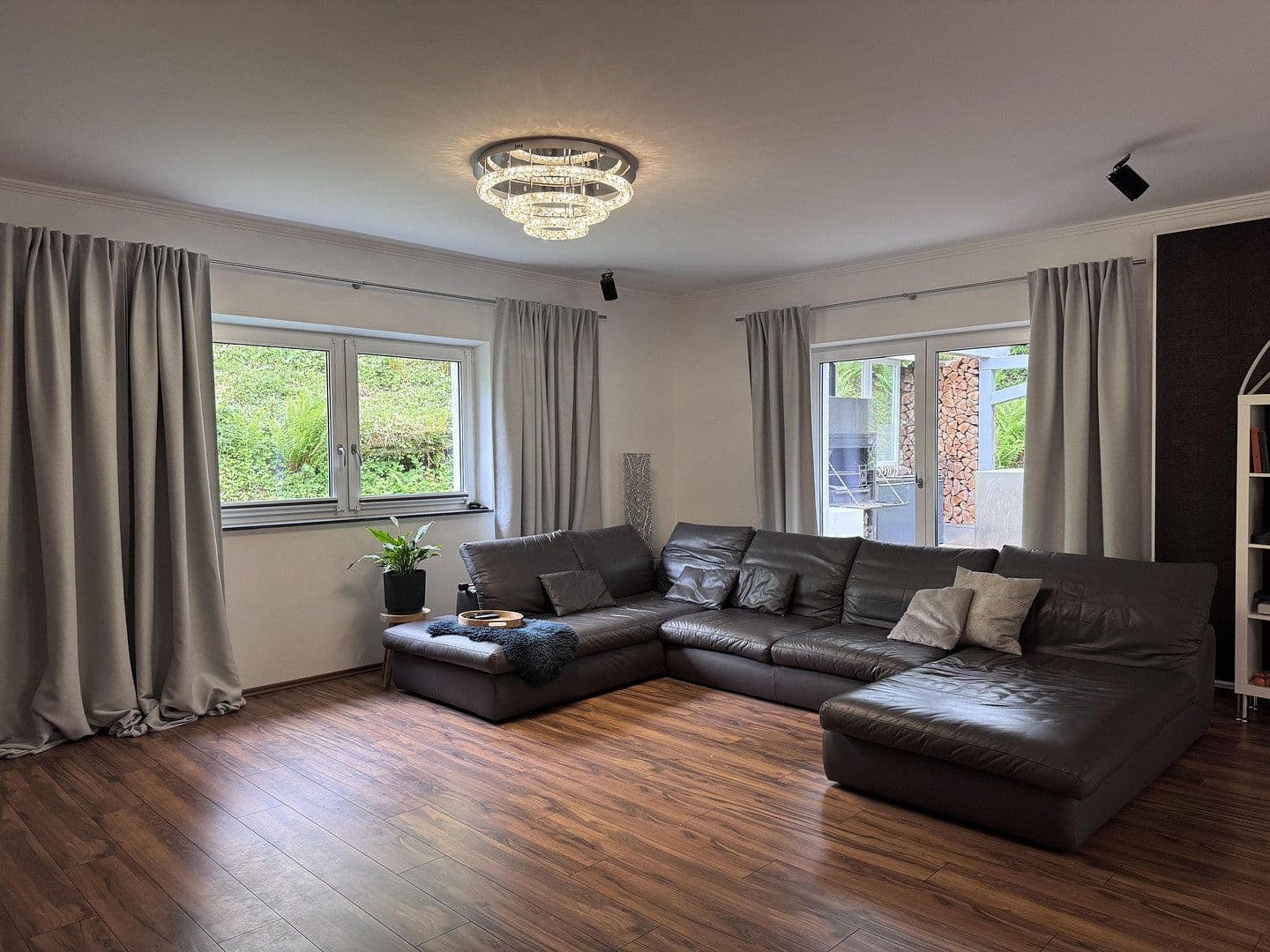 Prodej domu 300 m², pozemek 3.000 m², Zweibrücken, Porýní-Falc Prodej domu 300 m², pozemek 3.000 m², Zweibrücken, Porýní-Falc