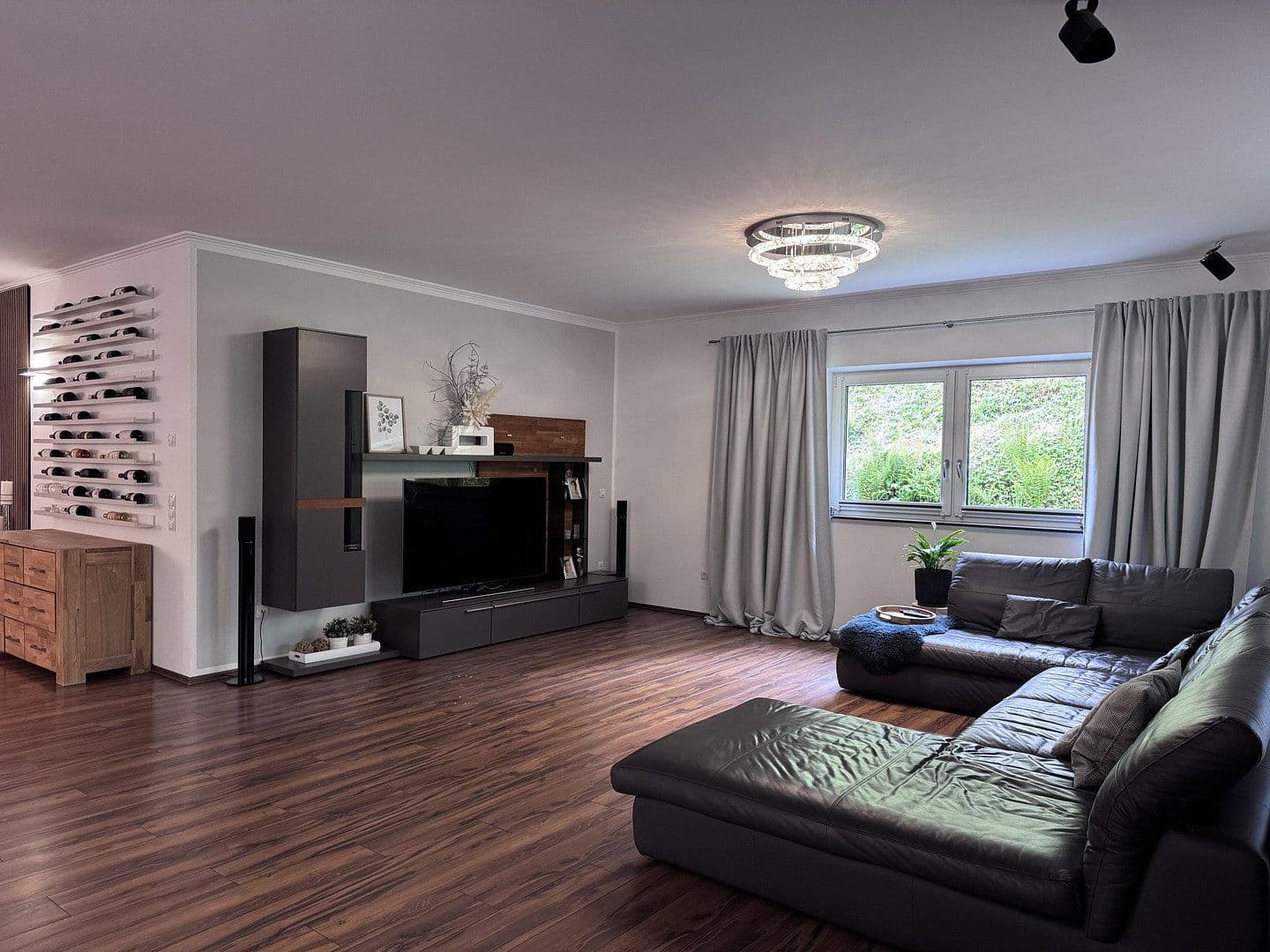 Prodej domu 300 m², pozemek 3.000 m², Zweibrücken, Porýní-Falc Prodej domu 300 m², pozemek 3.000 m², Zweibrücken, Porýní-Falc