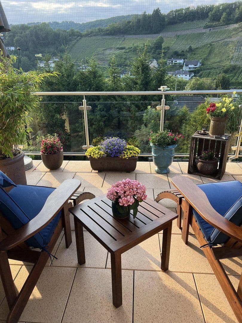 Prodej domu 143 m², pozemek 331 m², Obernhof, Porýní-Falc Prodej domu 143 m², pozemek 331 m², Obernhof, Porýní-Falc