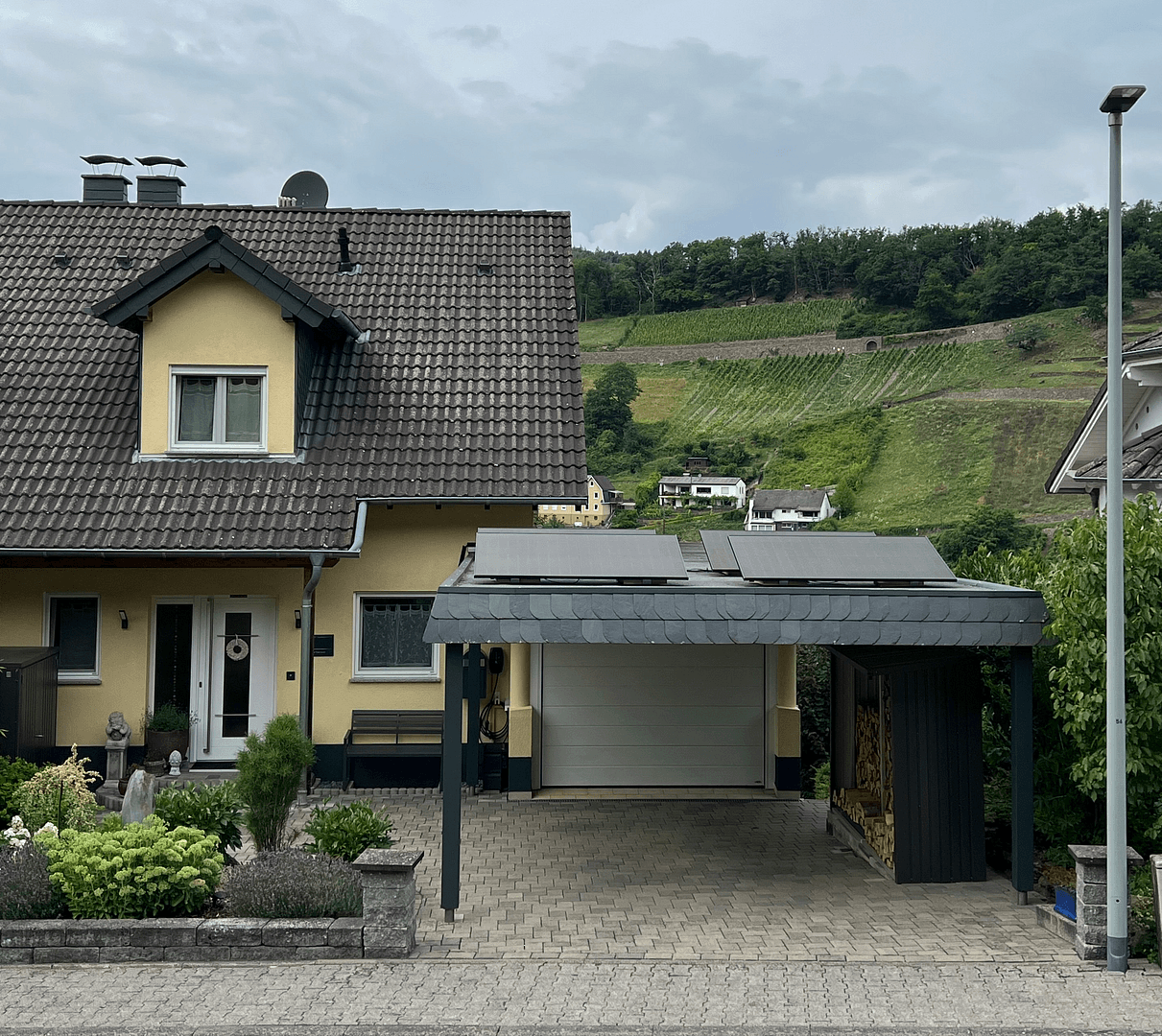 Prodej domu 143 m², pozemek 331 m², Obernhof, Porýní-Falc Prodej domu 143 m², pozemek 331 m², Obernhof, Porýní-Falc