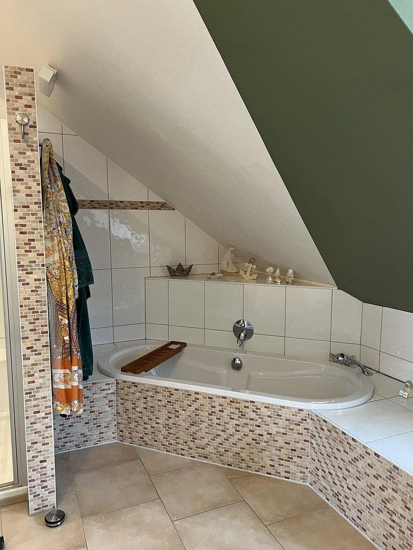 Prodej domu 143 m², pozemek 331 m², Obernhof, Porýní-Falc Prodej domu 143 m², pozemek 331 m², Obernhof, Porýní-Falc