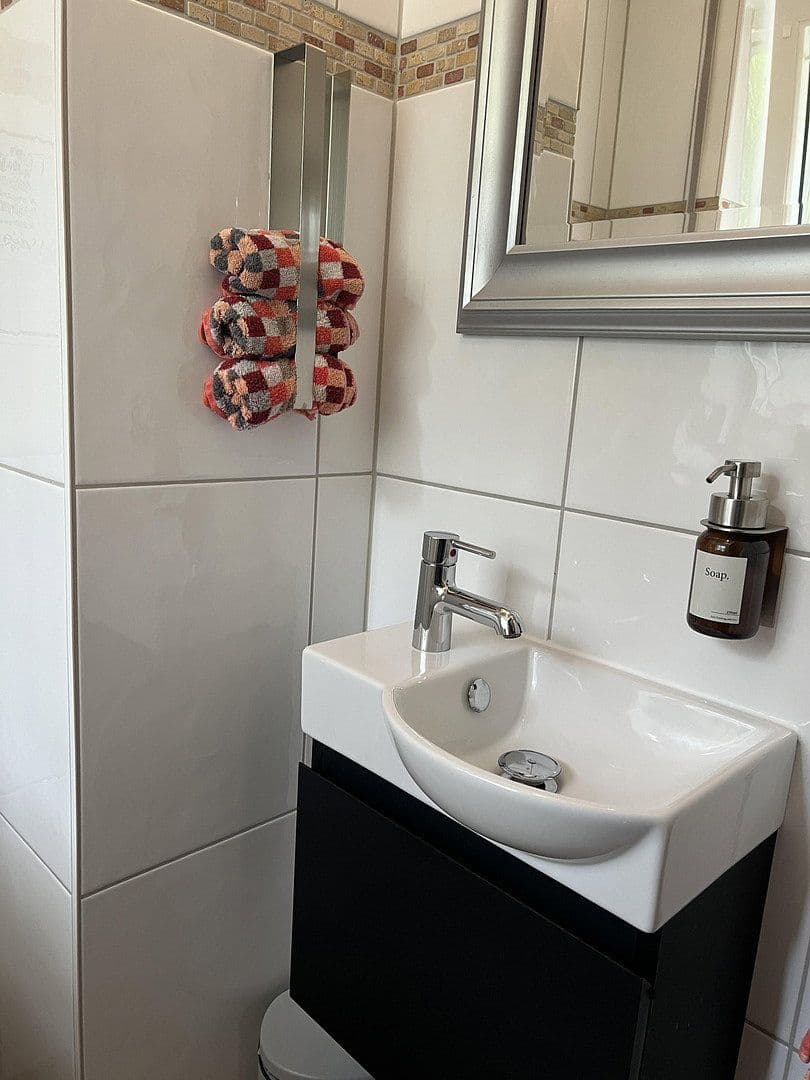 Prodej domu 143 m², pozemek 331 m², Obernhof, Porýní-Falc Prodej domu 143 m², pozemek 331 m², Obernhof, Porýní-Falc