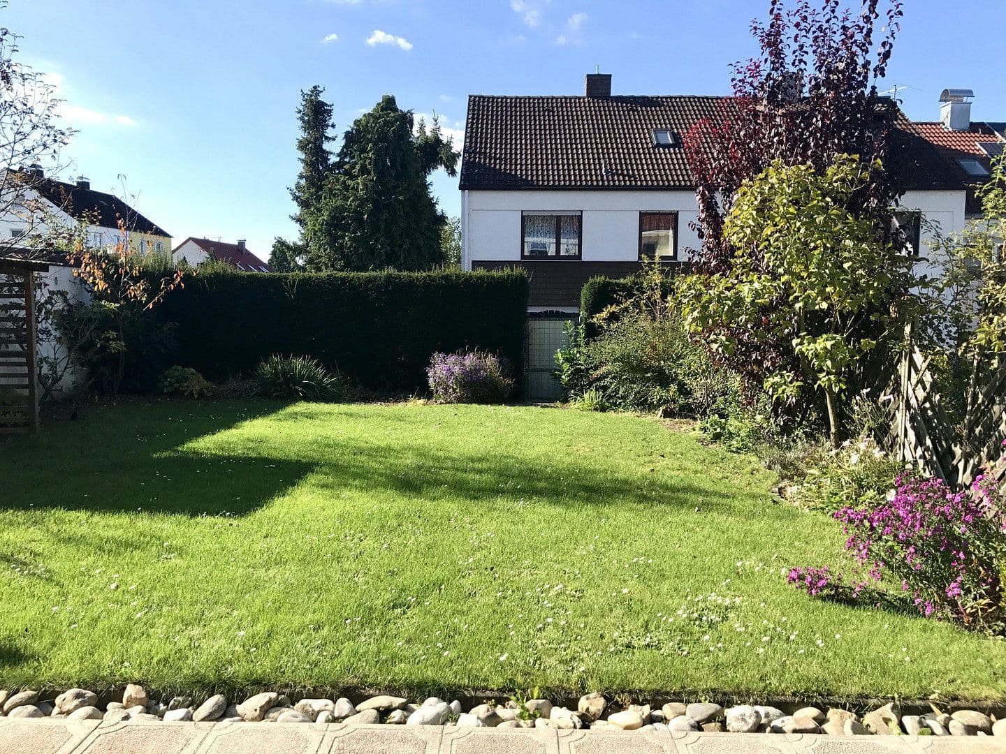 Pronájem domu 150 m², pozemek 402 m², Eckental, Bavorsko Pronájem domu 150 m², pozemek 402 m², Eckental, Bavorsko