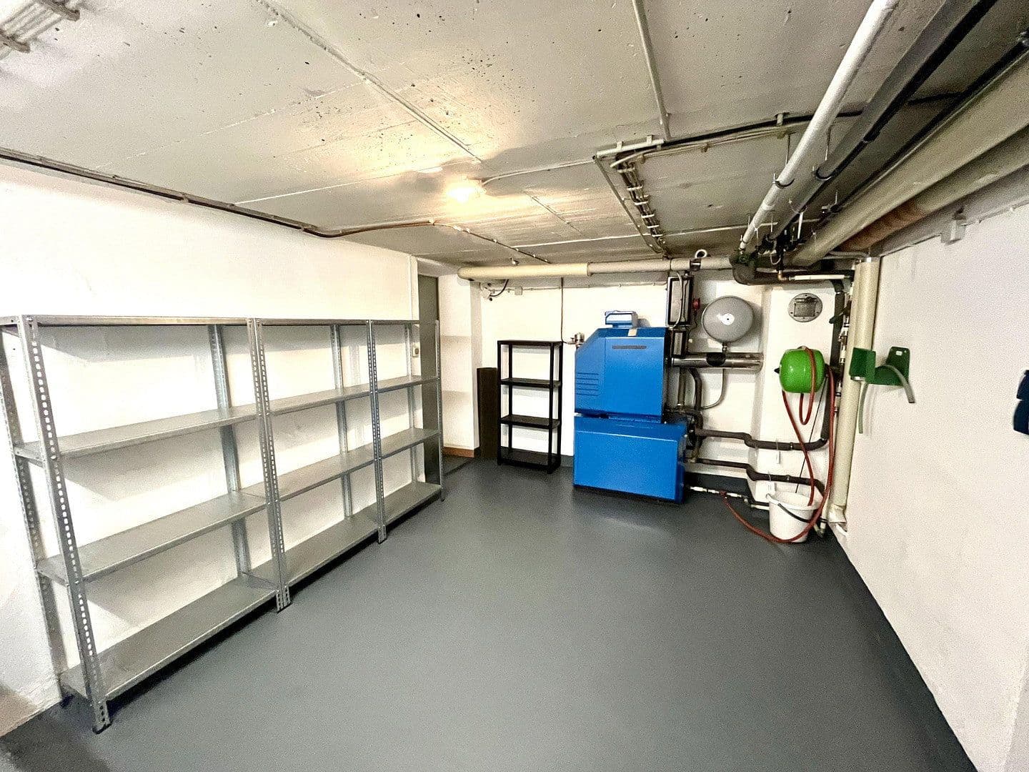 Pronájem domu 150 m², pozemek 402 m², Eckental, Bavorsko Pronájem domu 150 m², pozemek 402 m², Eckental, Bavorsko