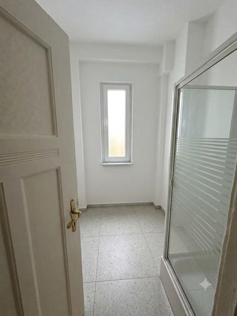 Pronájem bytu 4+1 110 m², Brandenburg an der Havel, Braniborsko Pronájem bytu 4+1 110 m², Brandenburg an der Havel, Braniborsko